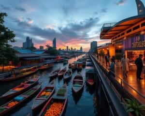 Bangkok: Floating Markets und exklusive Clubs